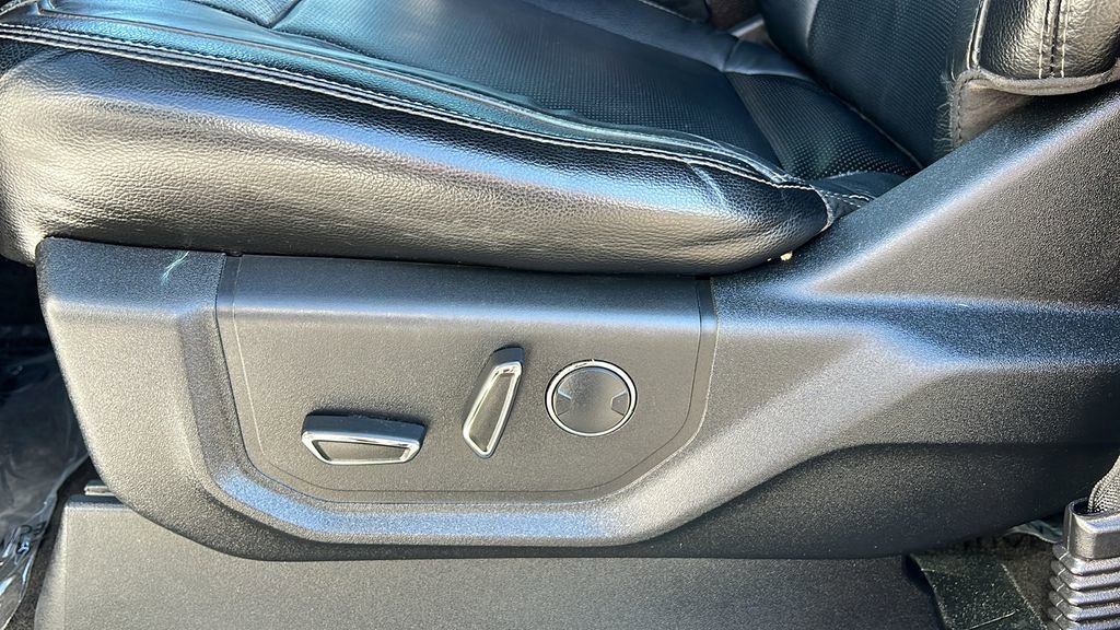 Certified 2018 Ford F250 Lariat w/ Lariat Value Package image 13
