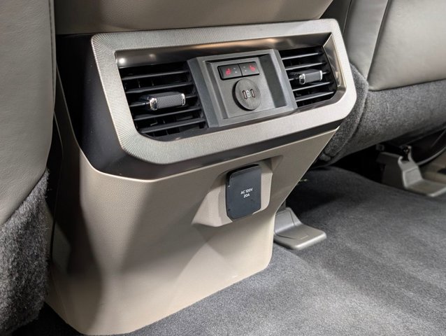 Certified 2025 Ford F450 Platinum w/ Platinum Plus Package AWD/4WD image 16
