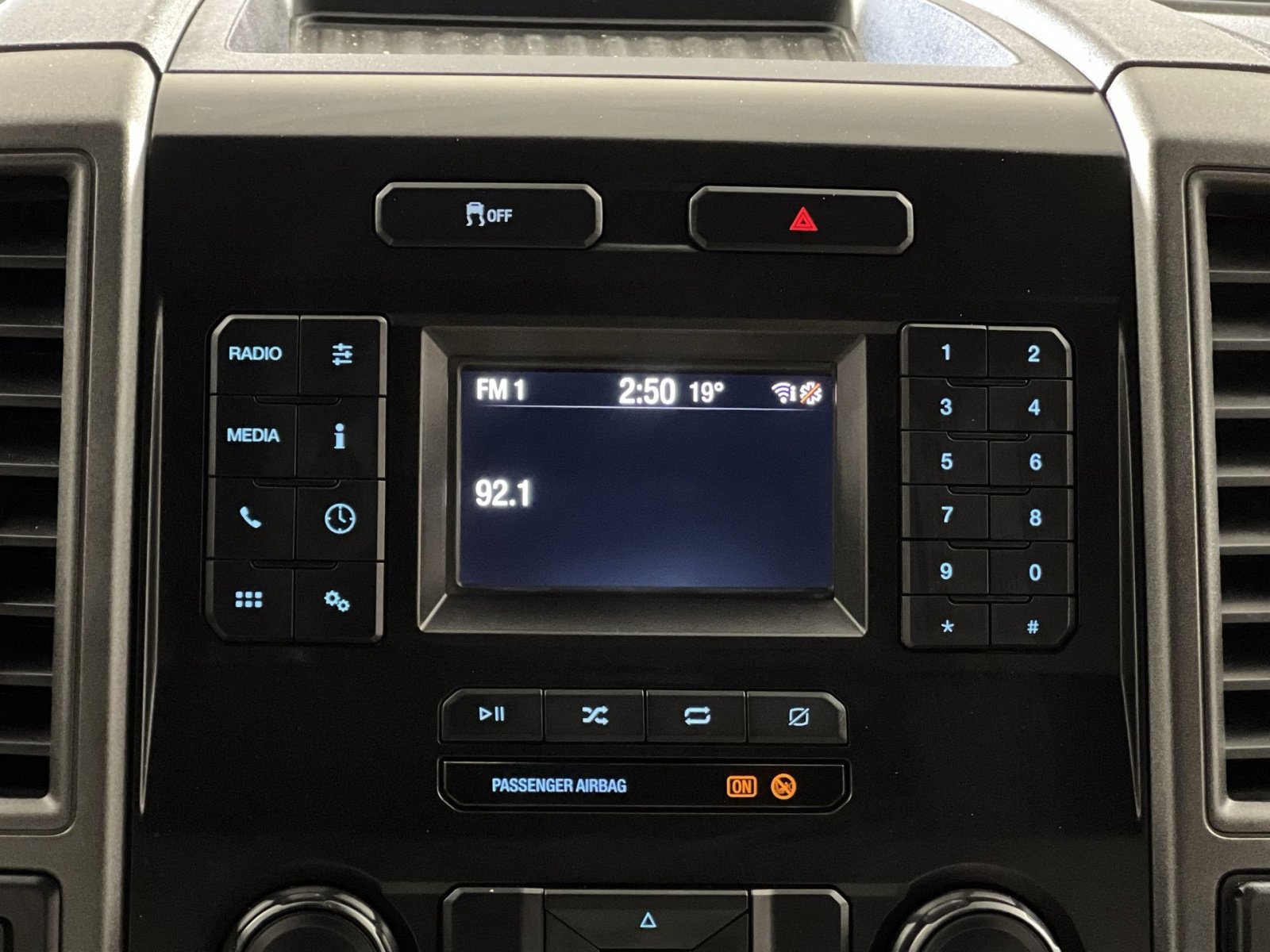 Certified 2022 Ford F250 XL w/ Power Equipment Group image 17