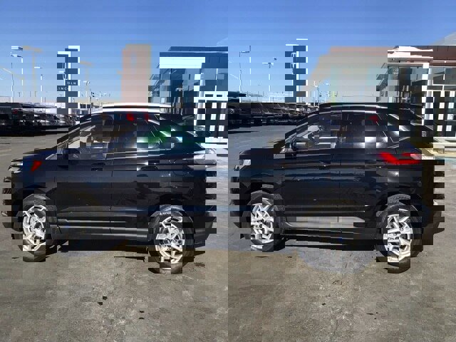 Certified 2022 Ford Edge SEL w/ Convenience Package image 2