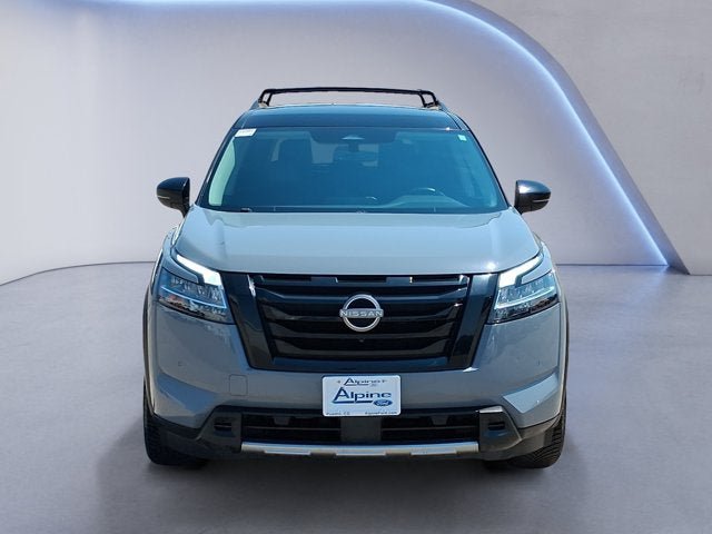 Used 2023 Nissan Pathfinder SL w/ Black Appearance Package AWD/4WD image 8