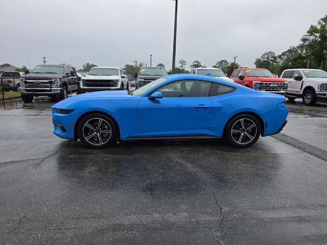 Certified 2025 Ford Mustang Coupe RWD image 2