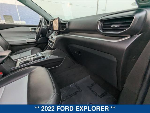 Certified 2022 Ford Explorer XLT w/ Equipment Group 202A image 24