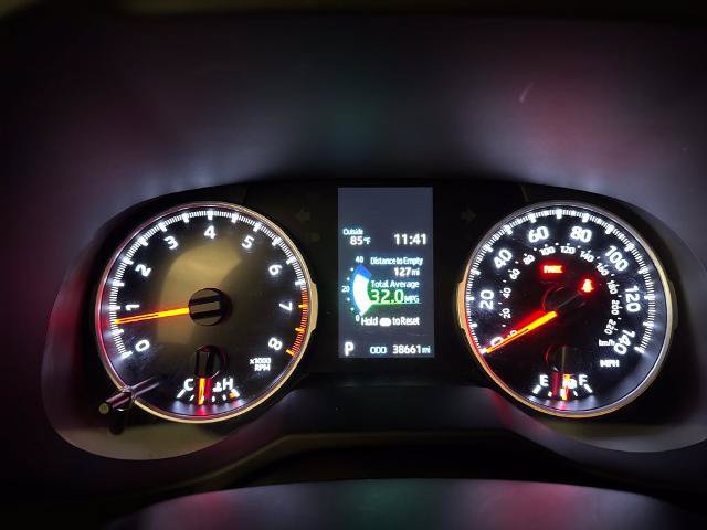 Used 2019 Toyota RAV4 LE FWD image 23