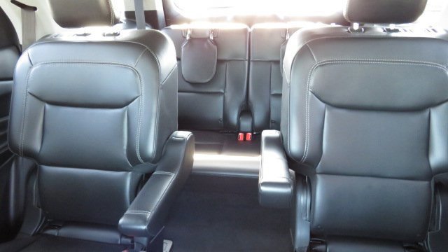 Certified 2022 Ford Explorer XLT w/ Equipment Group 202A image 12