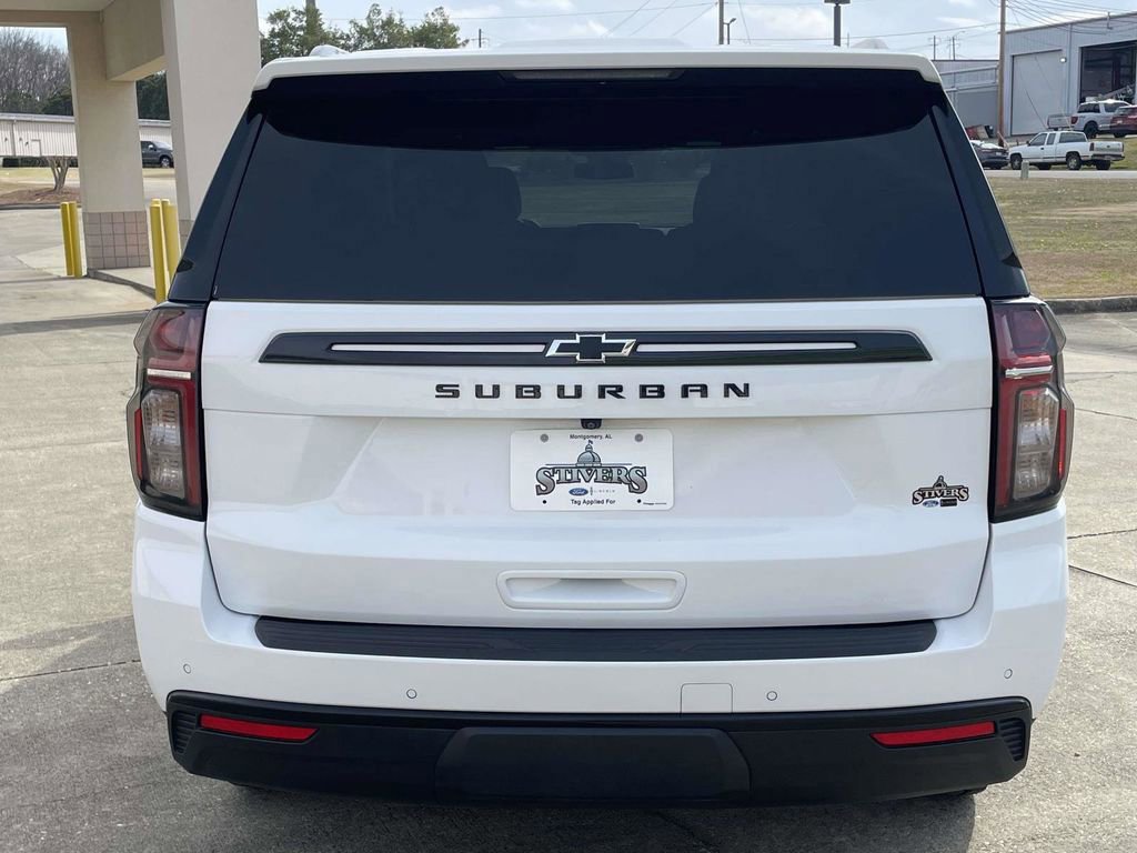 Used 2023 Chevrolet Suburban Z71 w/ Luxury Package image 4
