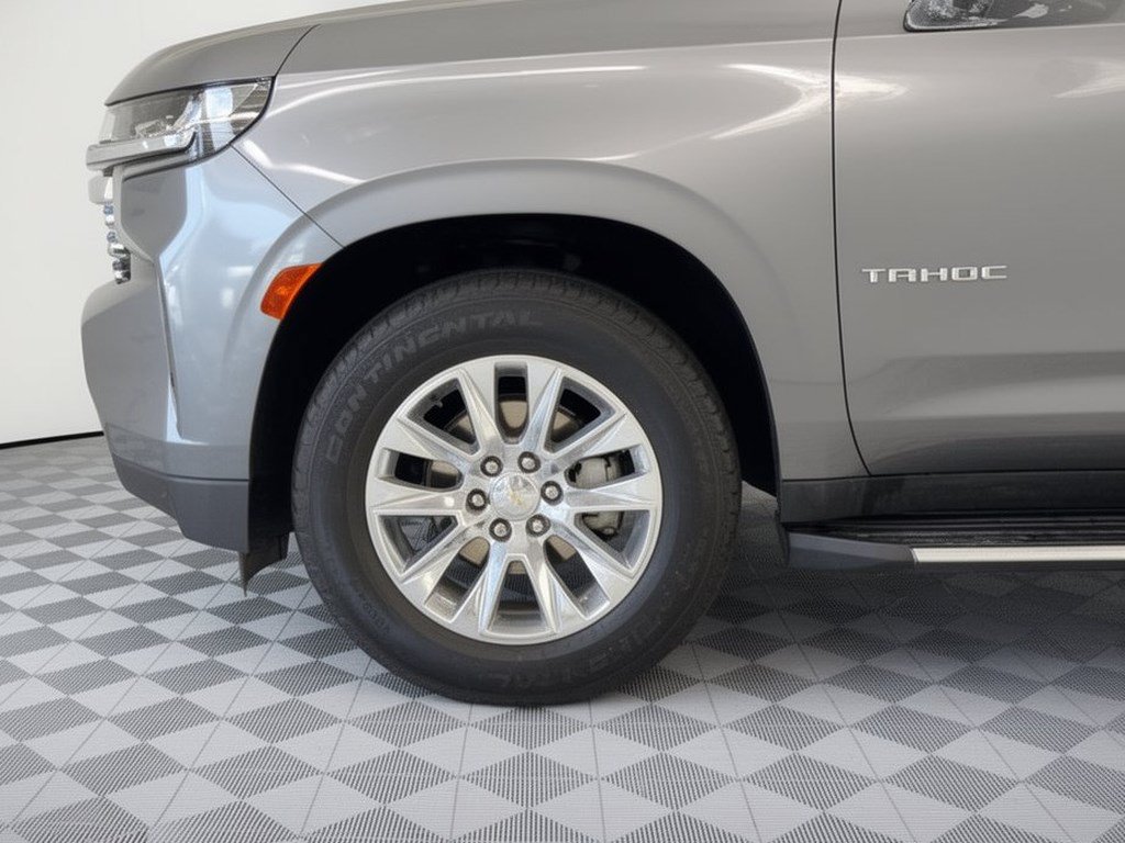 Used 2021 Chevrolet Tahoe Premier RWD image 13