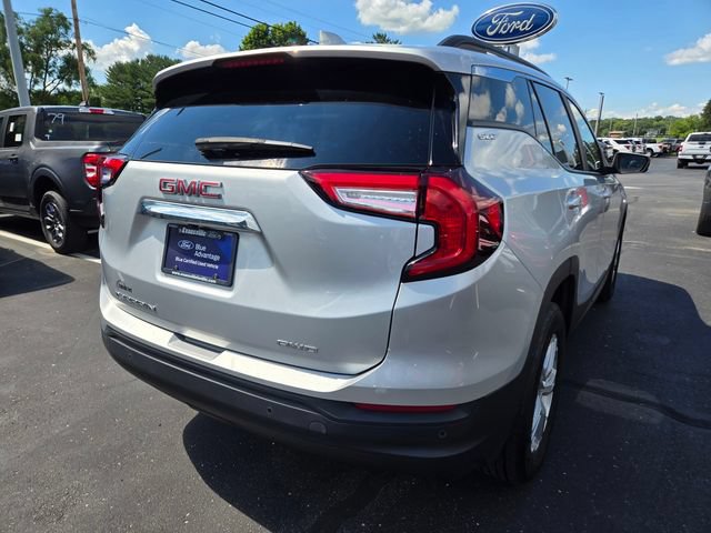 Used 2022 GMC Terrain SLE w/ Driver Convenience Package AWD/4WD image 4