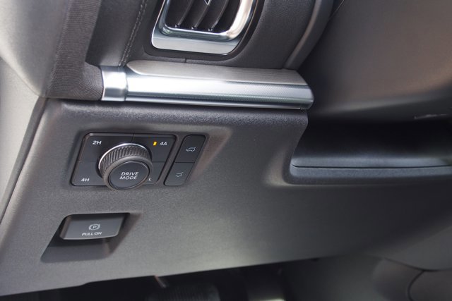 Certified 2025 Ford Expedition Max Platinum w/ Driver's Package image 25