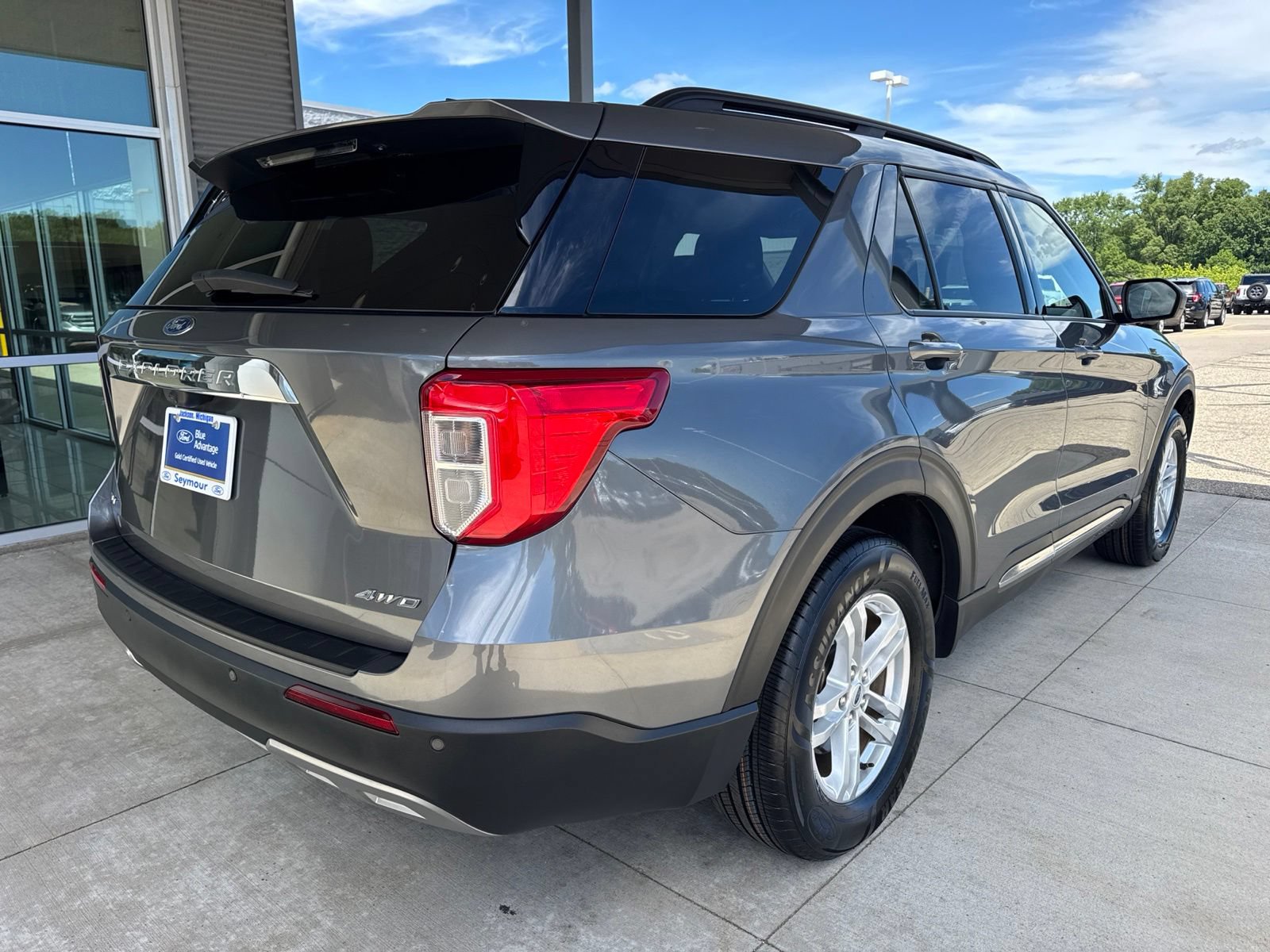 Certified 2023 Ford Explorer XLT w/ Equipment Group 202A AWD/4WD image 8