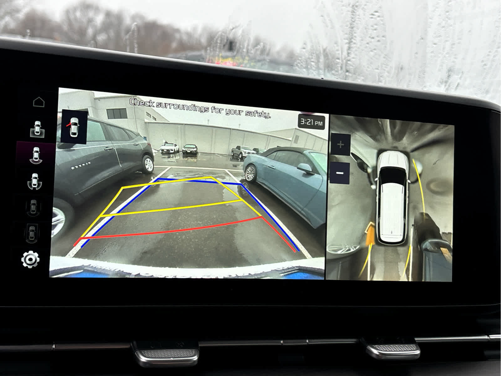 Used 2024 Kia Carnival SX image 22