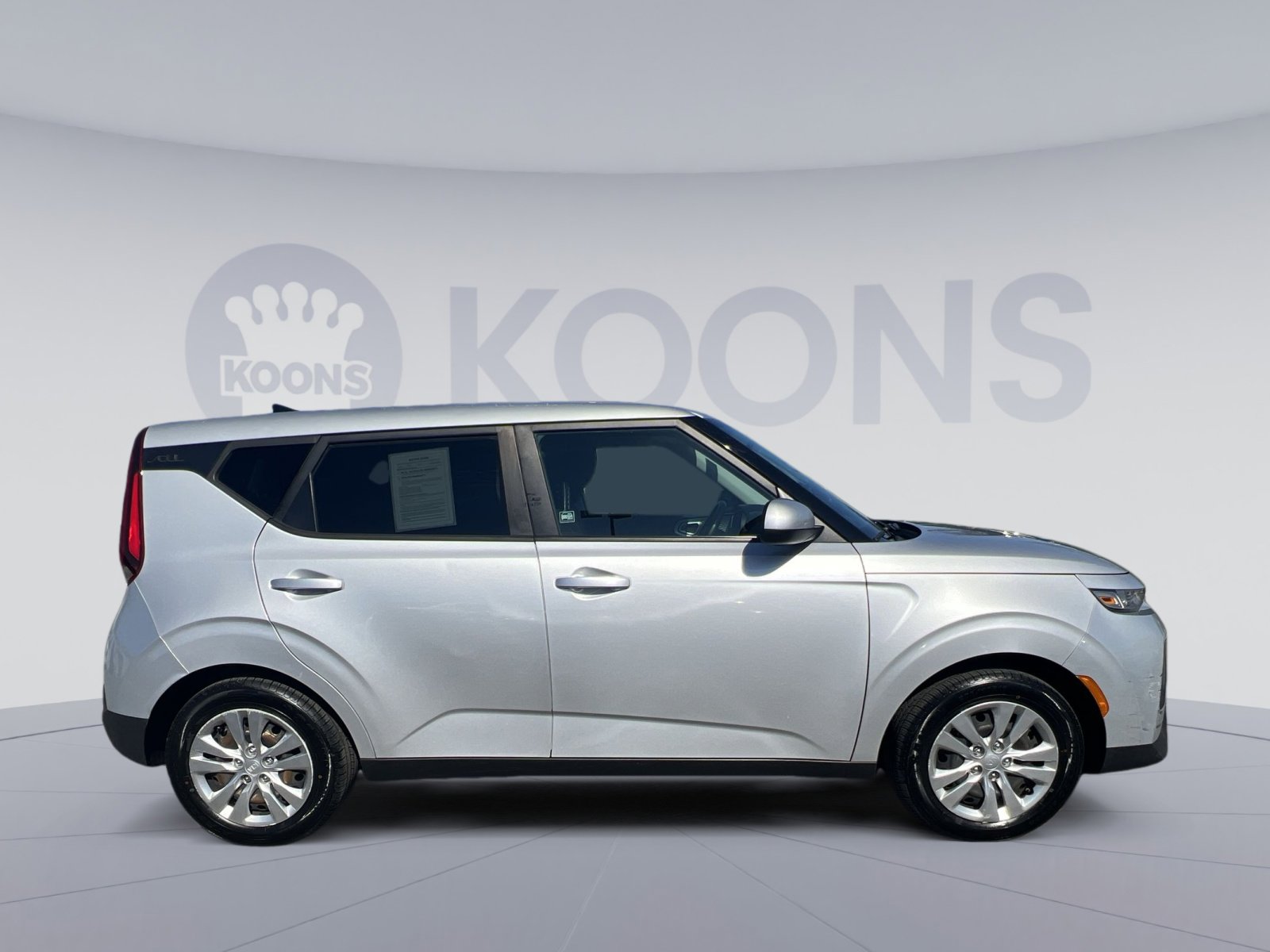 Used 2021 Kia Soul LX image 10