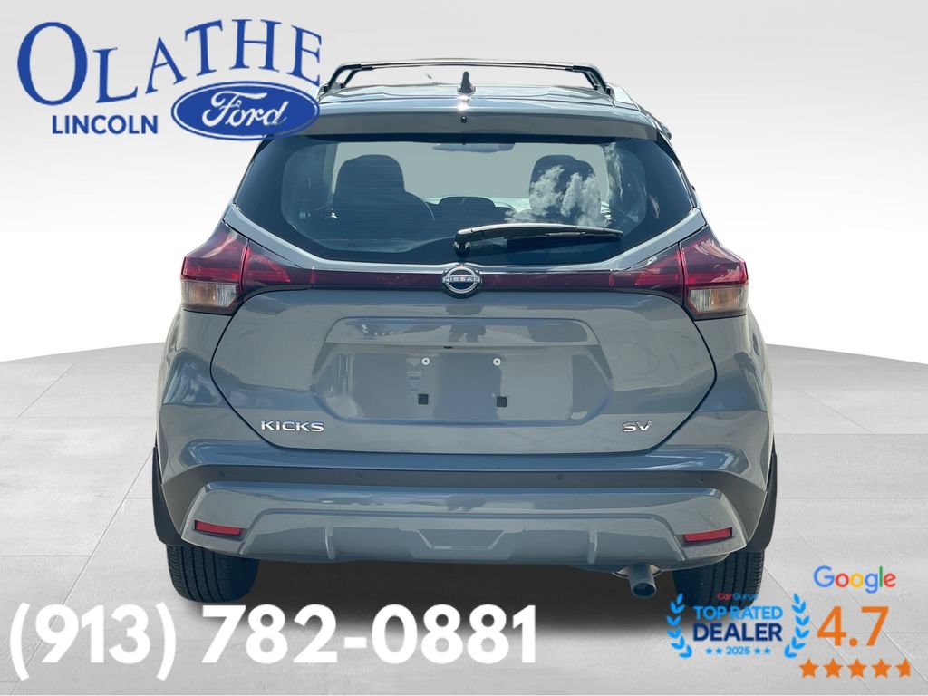 Used 2024 Nissan Kicks SV w/ Interior Electronics Package FWD image 4