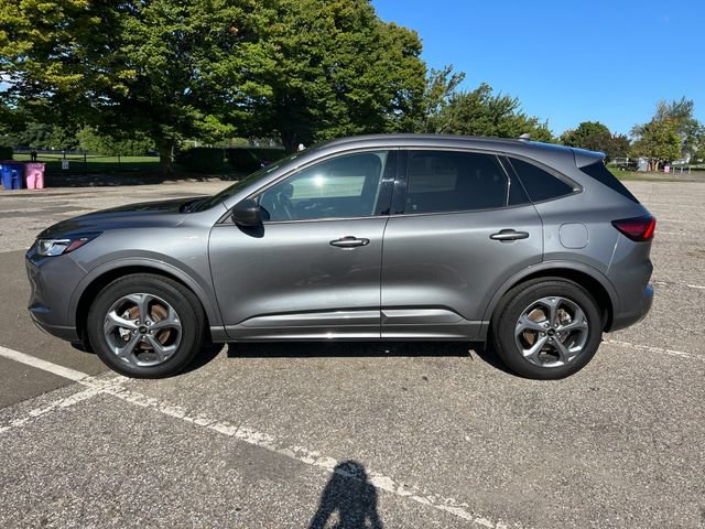 Certified 2023 Ford Escape ST-Line w/ Tech Pack #1 AWD/4WD image 6