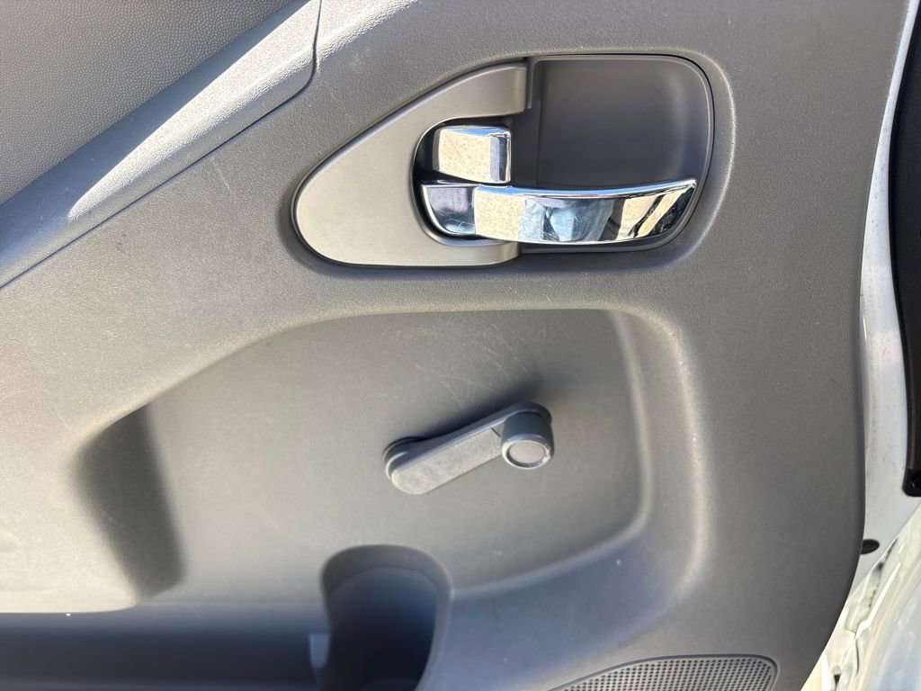 Used 2018 Nissan Frontier S image 17