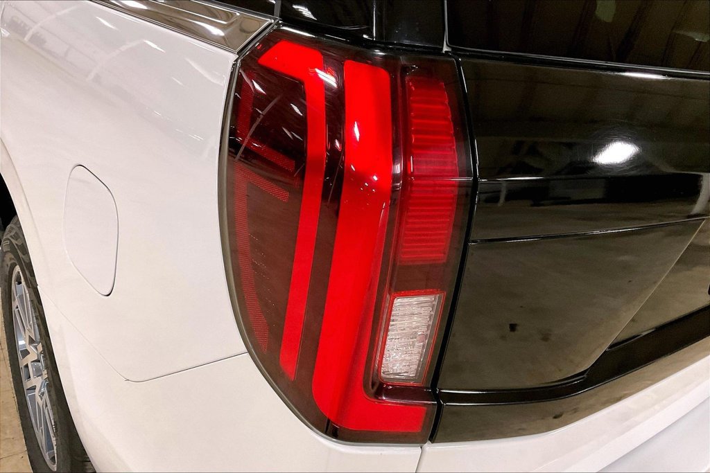 Certified 2025 Ford Expedition Active AWD/4WD image 29