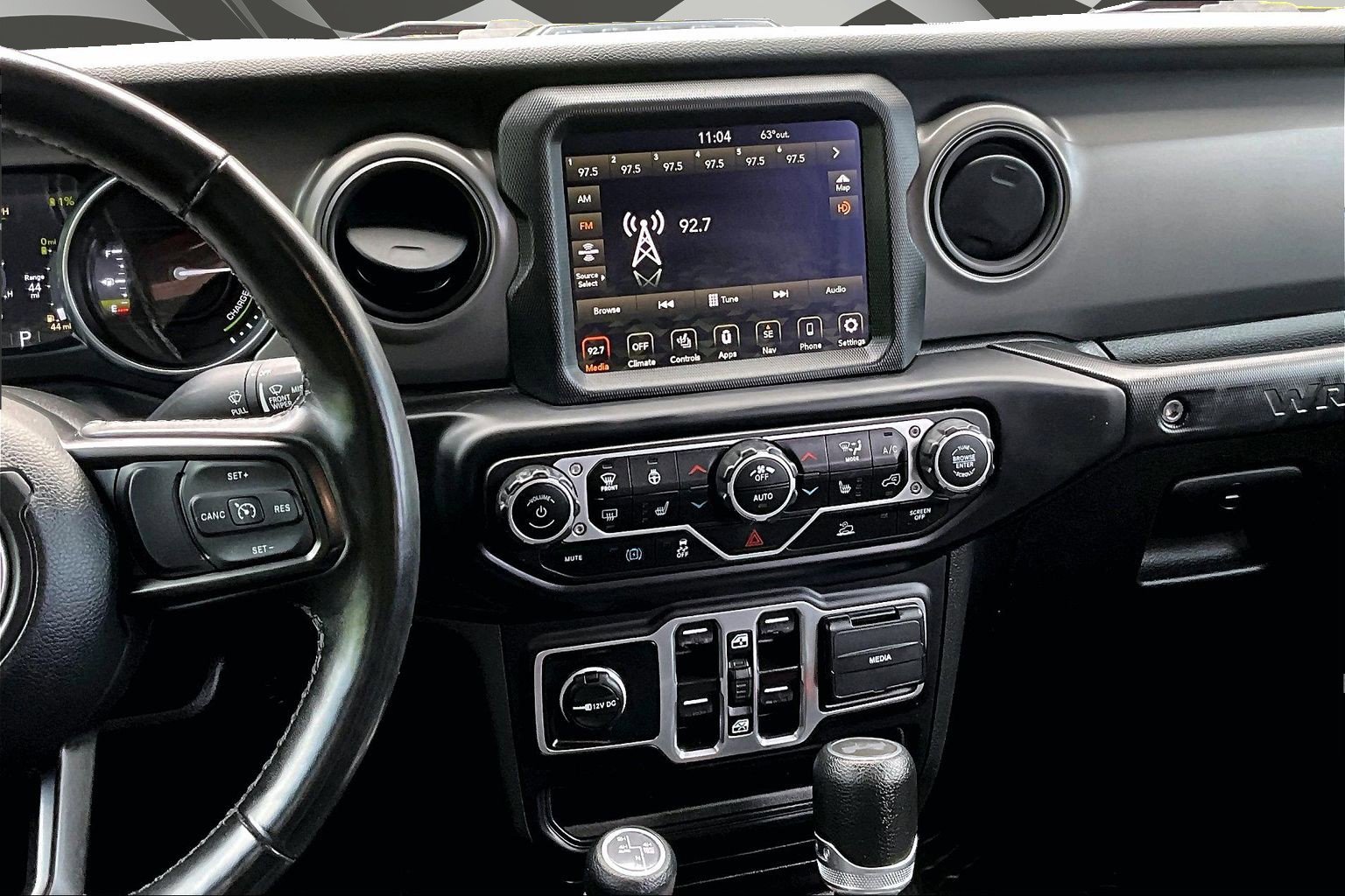 Used 2023 Jeep Wrangler Unlimited w/ Cold Weather Group AWD/4WD image 6
