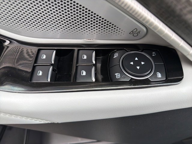 Certified 2025 Ford Explorer Platinum w/ Ultimate Package image 11