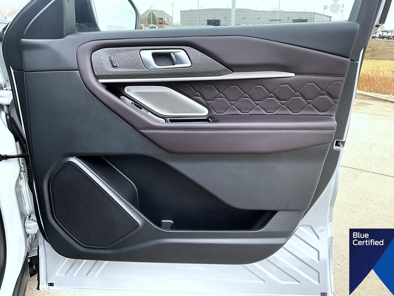 Certified 2025 Ford Explorer Platinum w/ LUX Leather Package AWD/4WD image 18