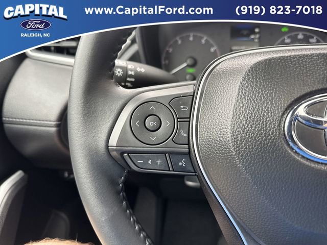 Used 2025 Toyota Corolla Cross AWD Hybrid w/ Moonroof Package image 22