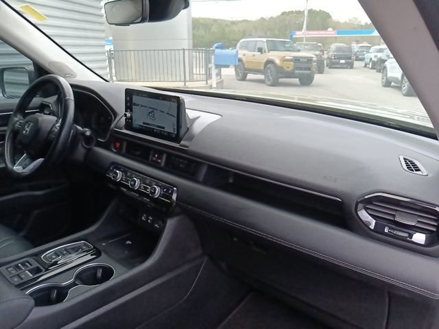 Used 2023 Honda Pilot Elite image 37