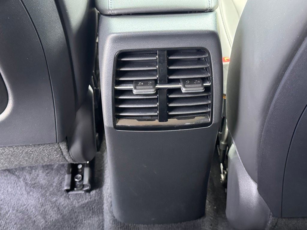 Used 2025 Kia Niro Wind FWD image 29