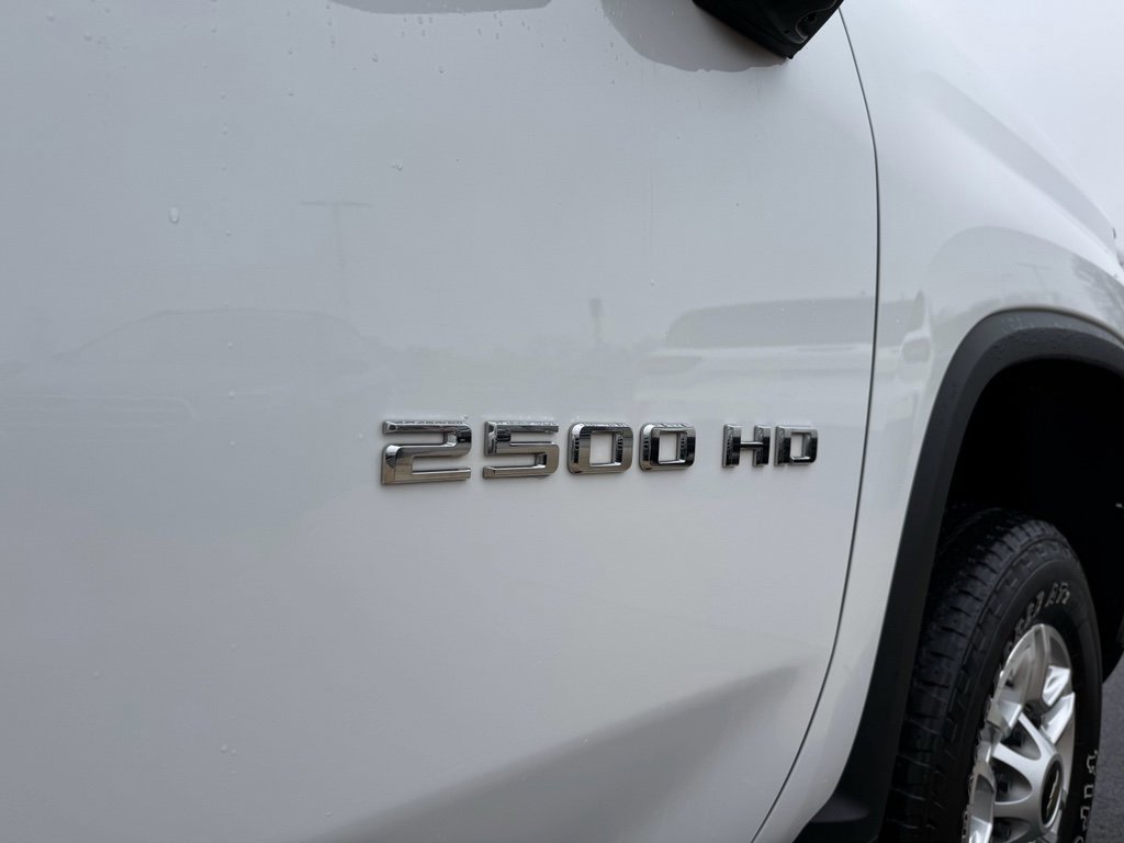 Used 2024 Chevrolet Silverado 2500 LT image 10