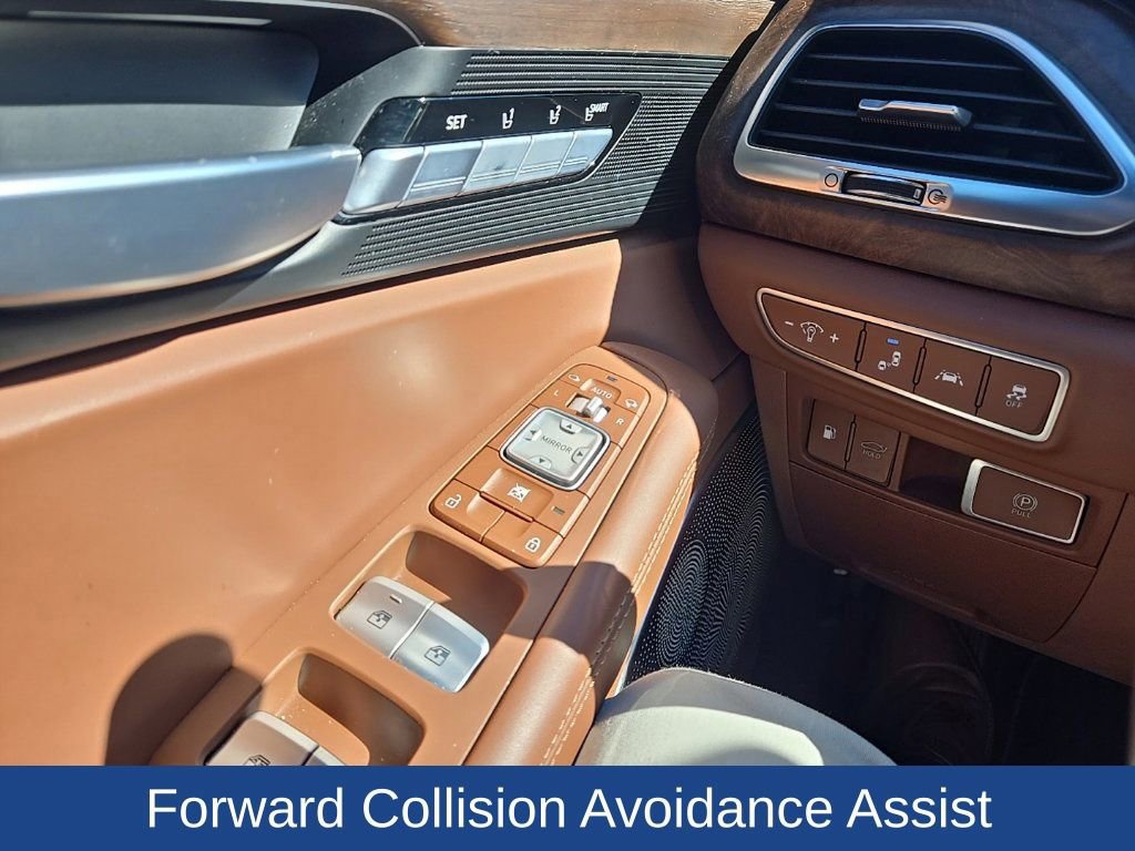 Used 2021 Genesis G90 3.3T Premium image 23