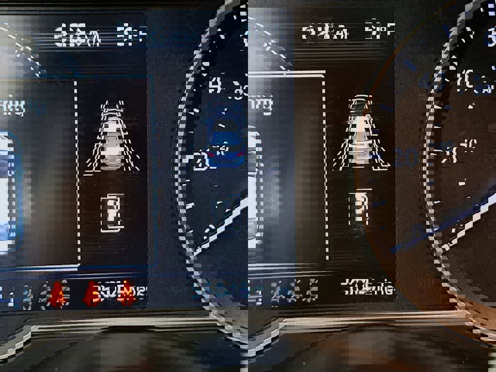 Used 2023 Nissan Versa SV image 19