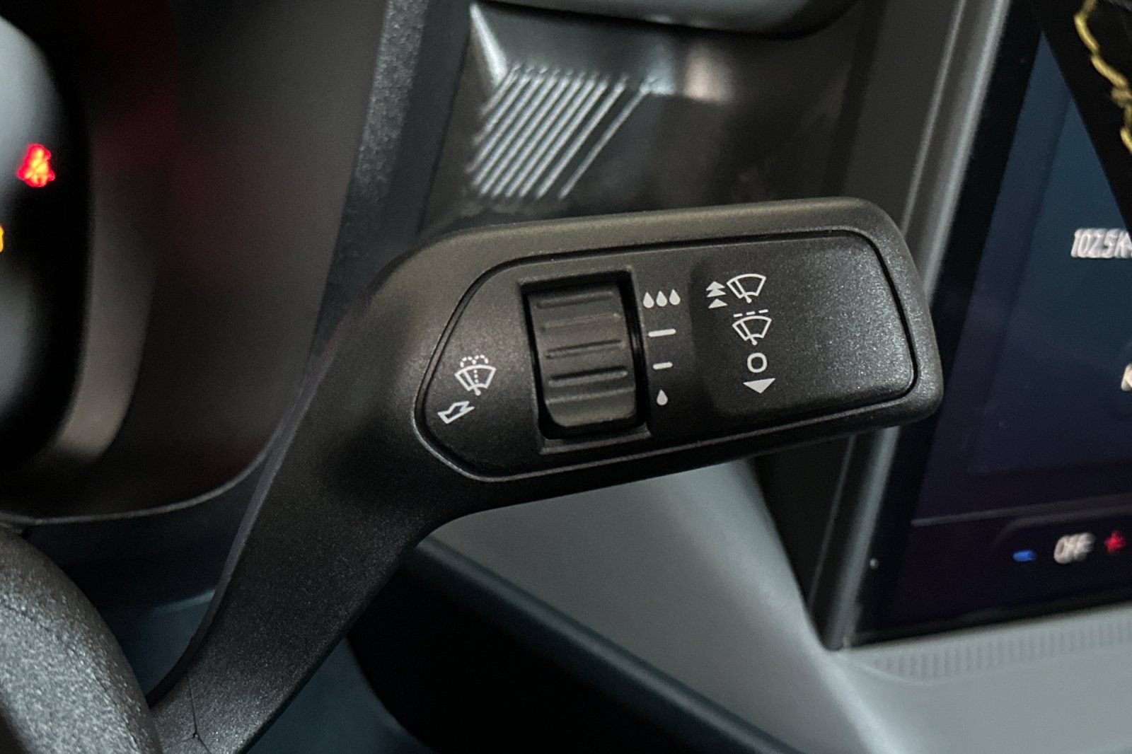 Certified 2025 Ford Maverick Lobo AWD/4WD image 33