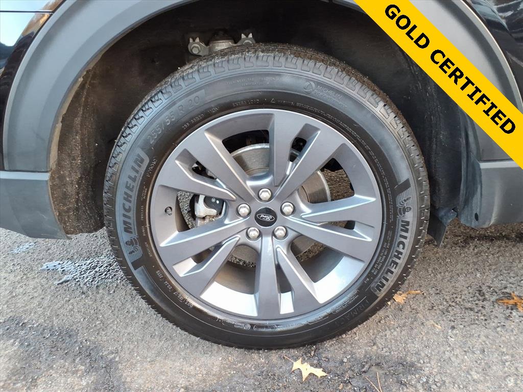 Certified 2022 Ford Explorer XLT w/ Equipment Group 202A image 7