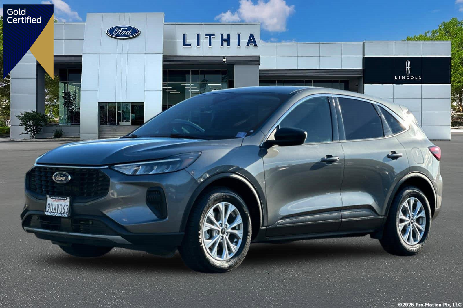 Certified 2024 Ford Escape Active image 1