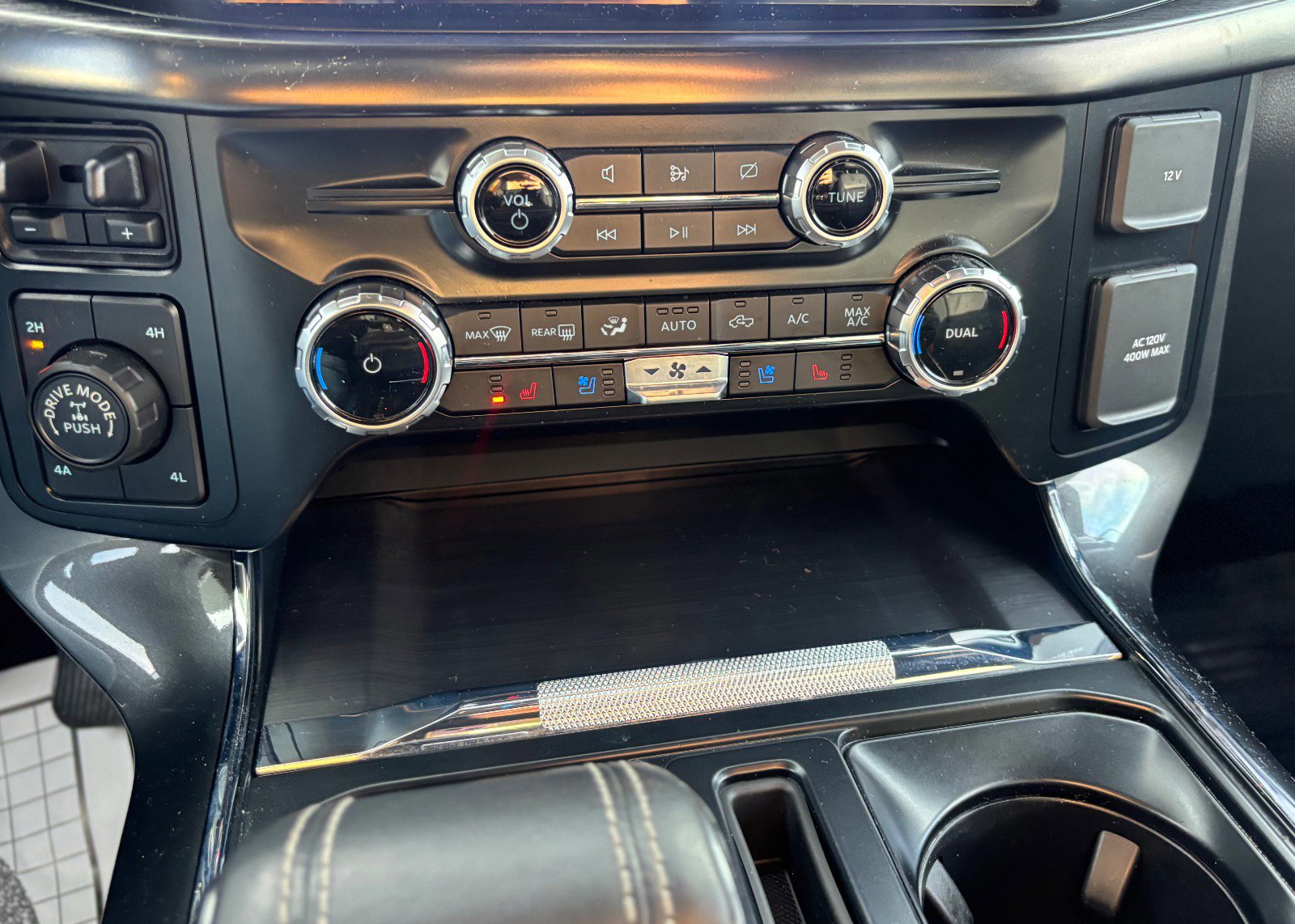 Certified 2023 Ford F150 Lariat w/ Equipment Group 502A High image 63