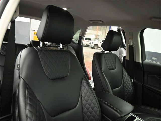 Certified 2024 Ford Edge Titanium image 44