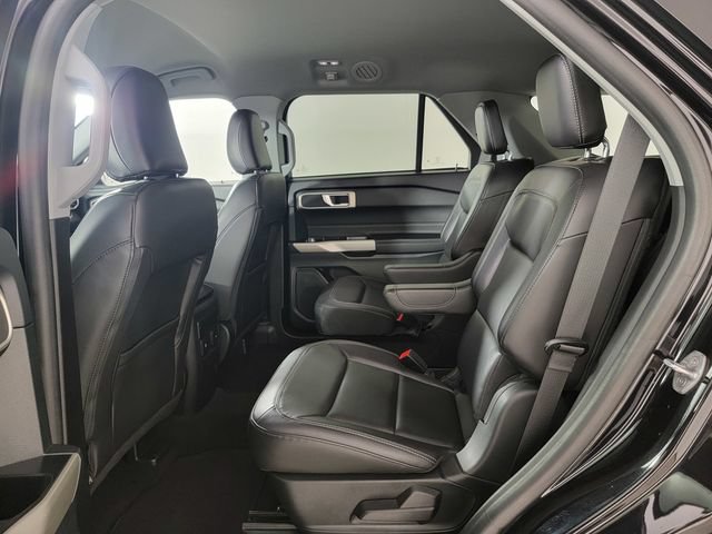 Certified 2023 Ford Explorer XLT w/ Equipment Group 202A AWD/4WD image 15