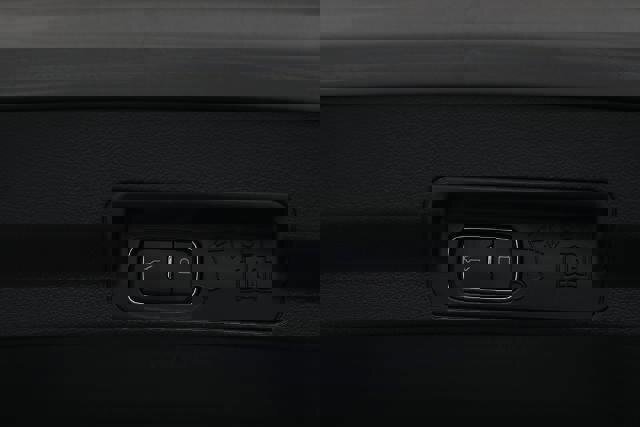 Certified 2022 Ford Explorer XLT w/ Equipment Group 202A image 15