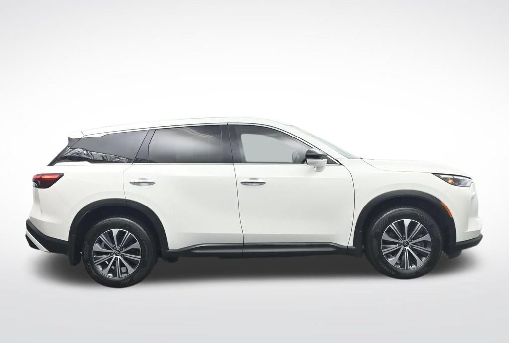 Used 2024 INFINITI QX60 Pure FWD image 4