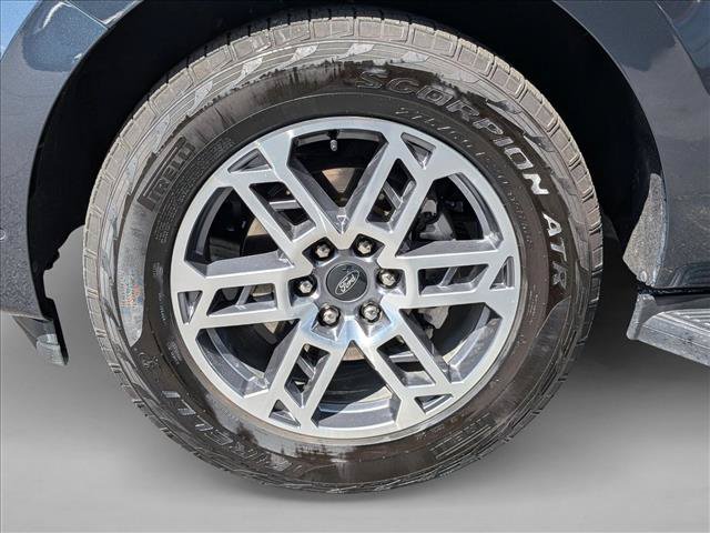 Certified 2025 Ford Expedition Active AWD/4WD image 22
