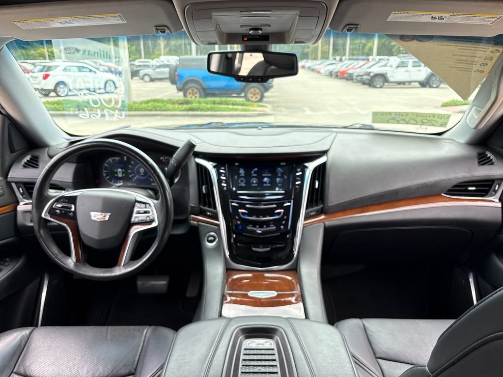 Used 2018 Cadillac Escalade 2WD image 9