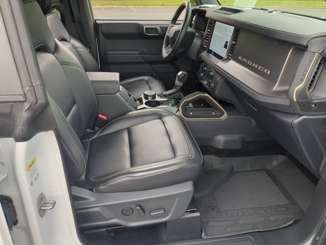 Certified 2025 Ford Bronco Badlands AWD/4WD image 36