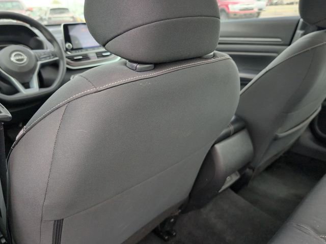 Used 2025 Nissan Altima 2.5 SV FWD image 15