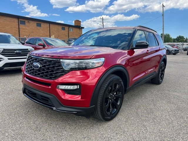 Certified 2024 Ford Explorer ST-Line w/ Class IV Trailer Tow Package AWD/4WD image 31