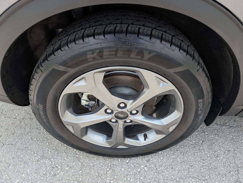Certified 2025 Ford Escape ST-Line FWD image 29