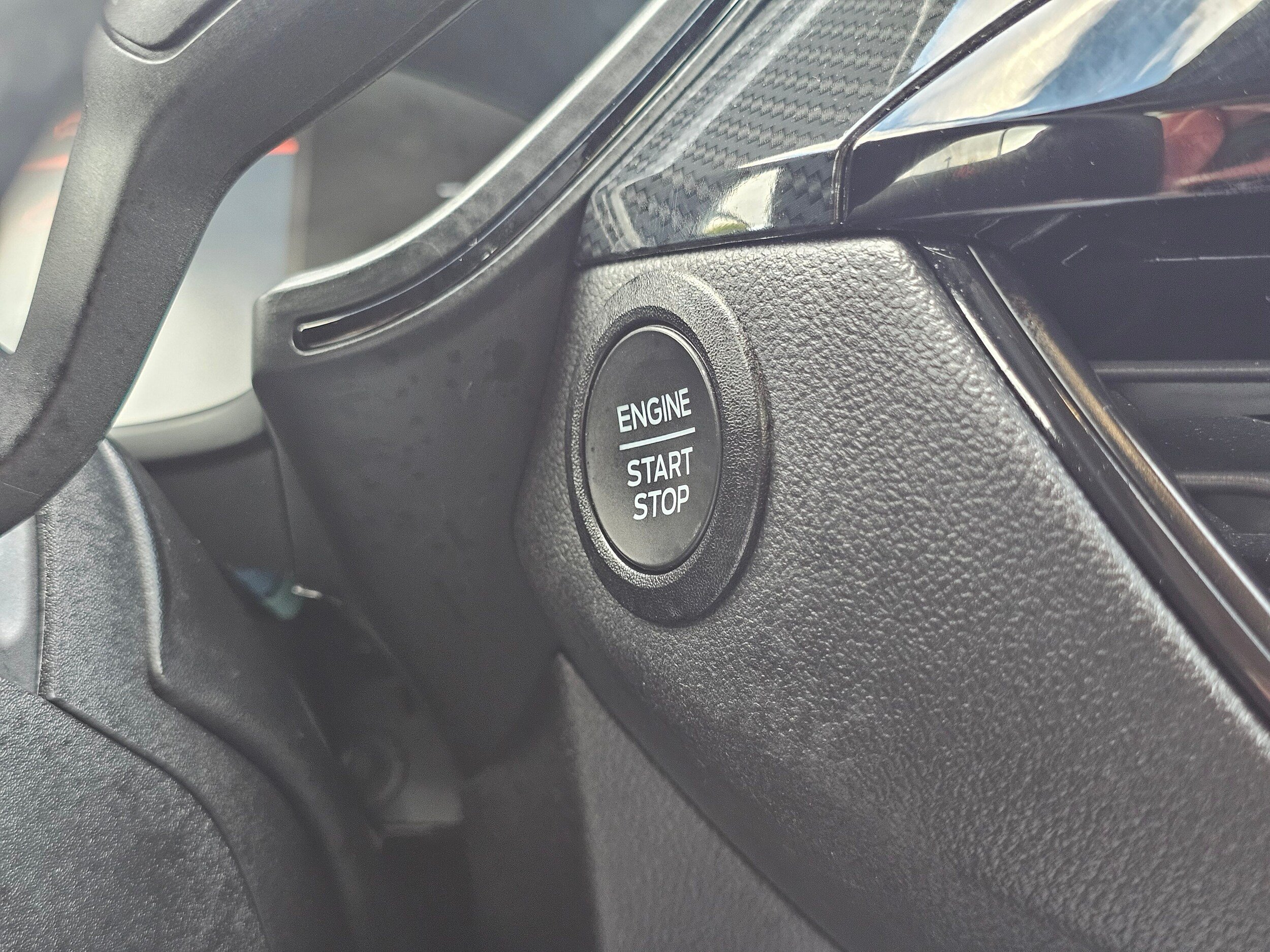 Certified 2025 Ford Escape ST-Line AWD/4WD image 28