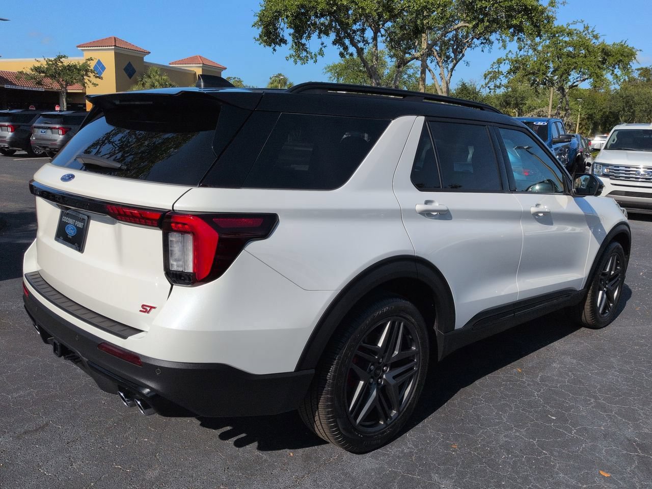 Certified 2025 Ford Explorer ST w/ Sun And Sound Package AWD/4WD image 4