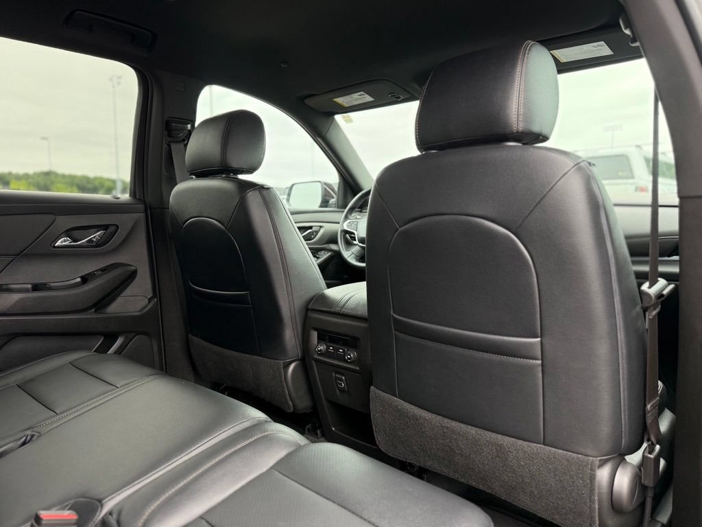 Used 2023 Chevrolet Traverse LT AWD/4WD image 18