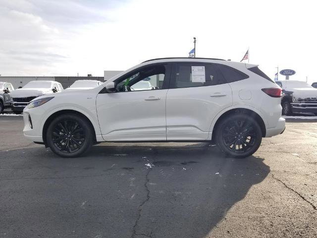 Certified 2023 Ford Escape ST-Line Elite w/ Class II Trailer Tow Package image 2