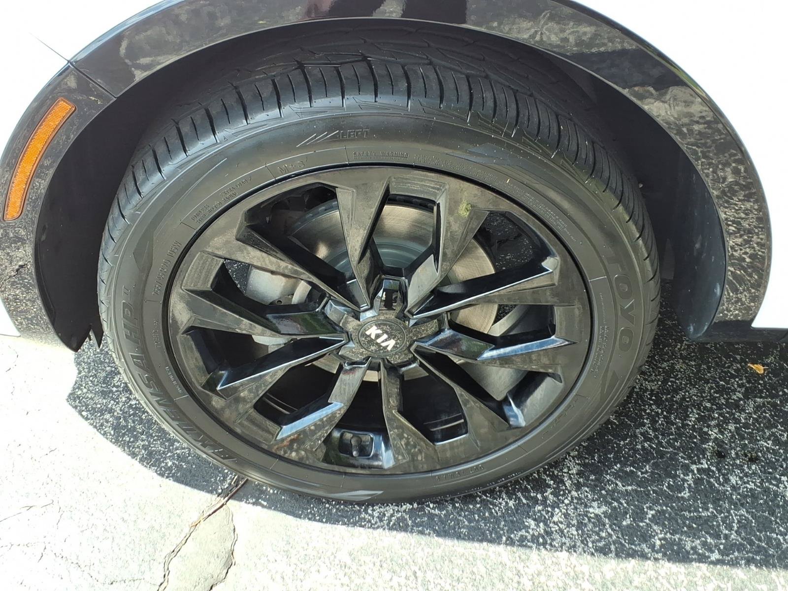 Used 2021 Kia Sorento AWD image 9