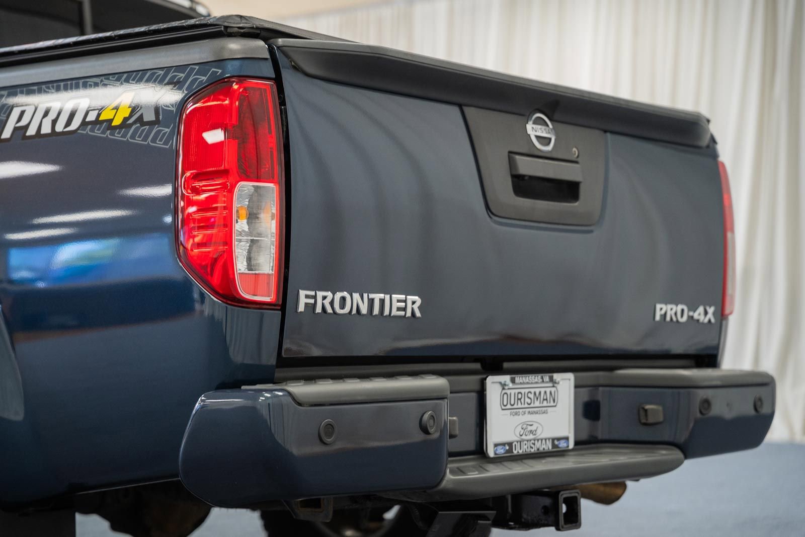 Used 2021 Nissan Frontier PRO-4X w/ Pro-4x Utility Package AWD/4WD image 6