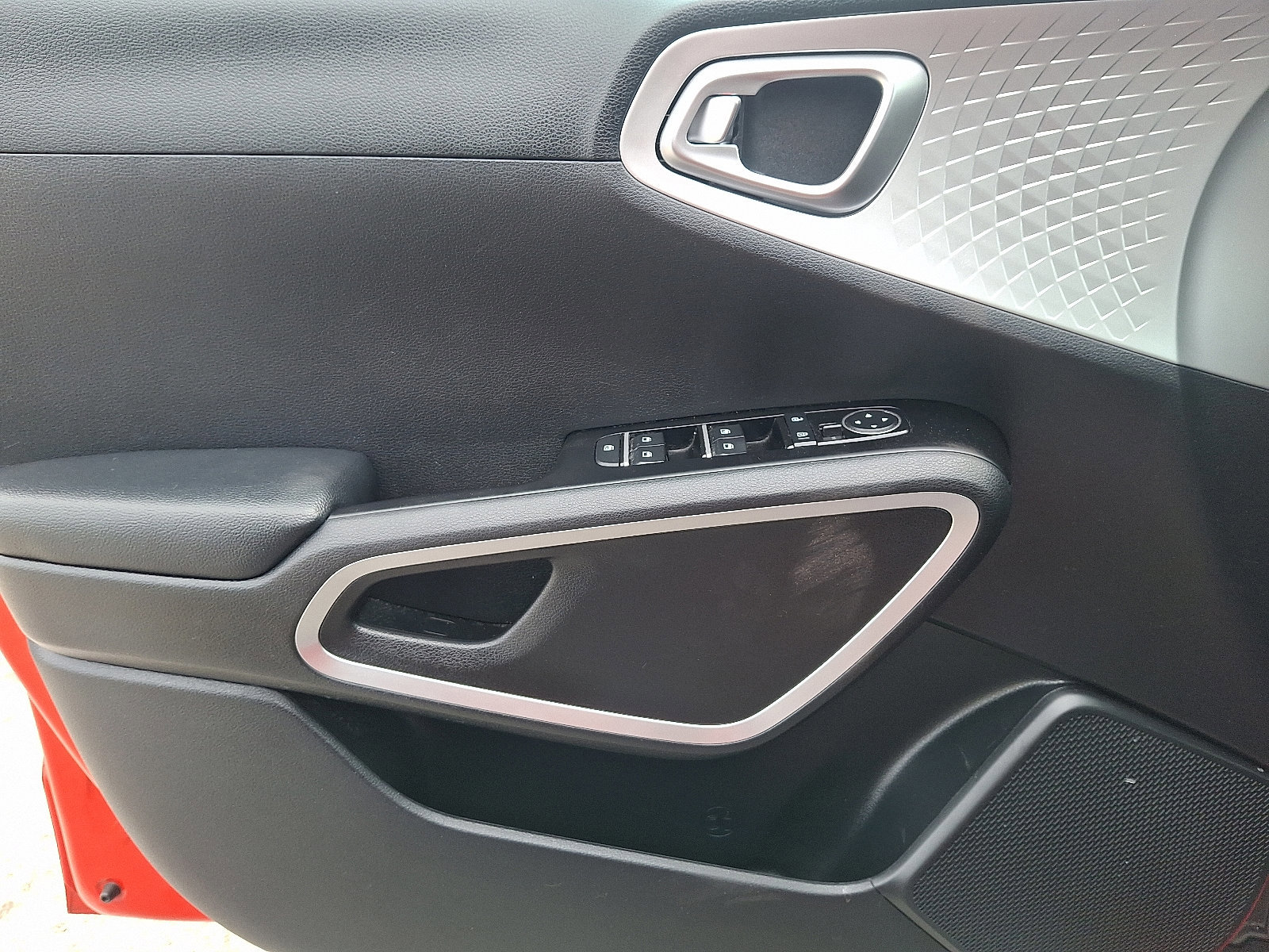 Used 2020 Kia Soul X-Line image 12